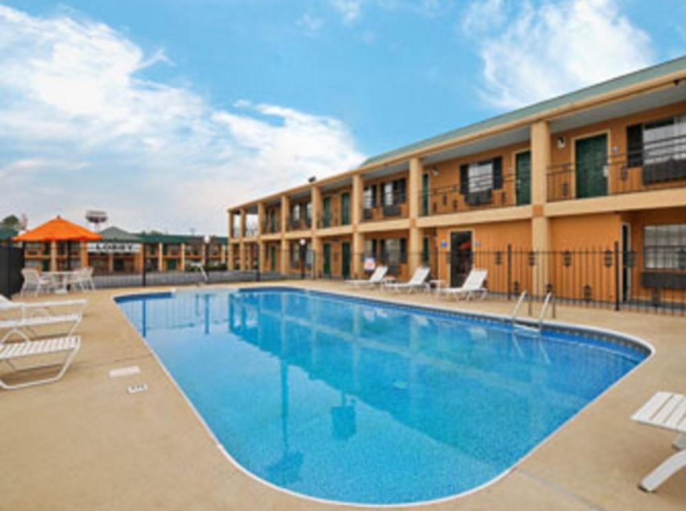 Days Inn by Wyndham Natchitoches